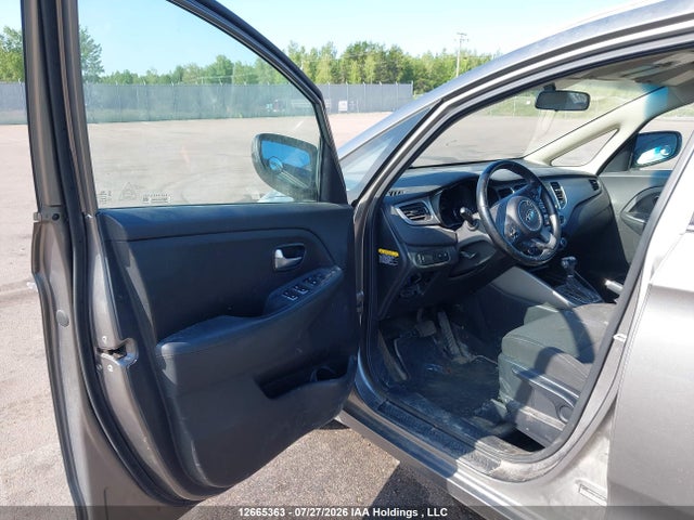 KIA Rondo 2017 KNAHT8A31H7175858 Image 19