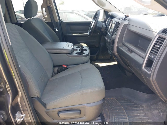 12665373 :رقم المزاد ، 1C6RR7FT9HS740239 vin ، 2017 Ram 1500 St مزاد بيع