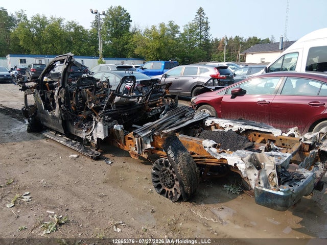 1FT7W2BN8NEF01021 Ford F-250 Xlt