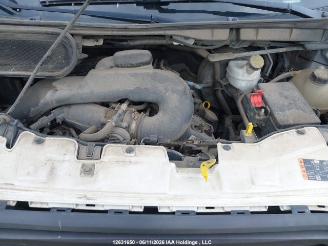 Ford Transit-150 2018 1FTYE2YM5JKB00527 Image 10