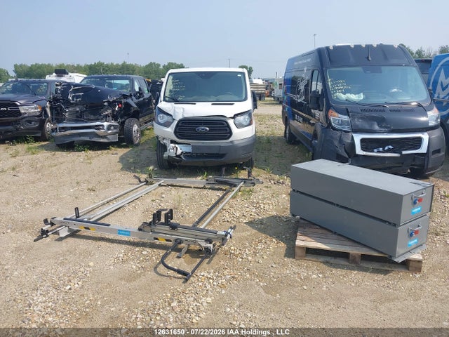 Ford Transit-150 2018 1FTYE2YM5JKB00527 Image 13