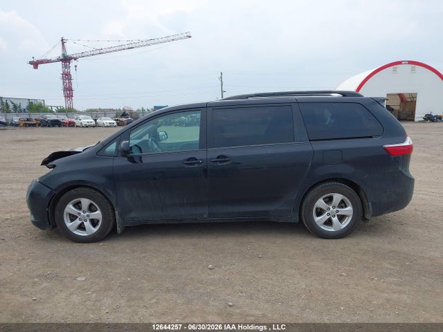 Toyota Sienna Le V6 2015 5TDKK3DC6FS548843 Image 13