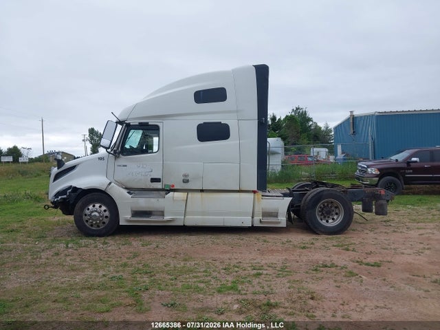 2021 Volvo Vn L მანქანა იყიდება აუქციონზე, vin: 4V4NC9EH1MN272862, აუქციონის ნომერი: 12665386