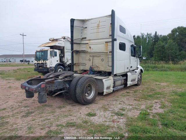 2021 Volvo Vn L მანქანა იყიდება აუქციონზე, vin: 4V4NC9EH1MN272862, აუქციონის ნომერი: 12665386