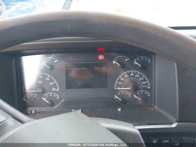 2021 Volvo Vn L მანქანა იყიდება აუქციონზე, vin: 4V4NC9EH1MN272862, აუქციონის ნომერი: 12665386