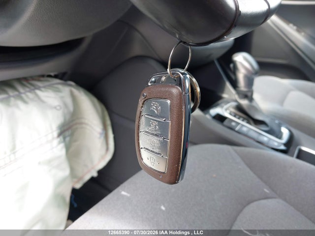 Продаж на аукціоні авто 2022 Hyundai Ioniq Plug-in Hybrid Preferred, vin: KMHC65LD4NU262963, номер лоту: 12665390