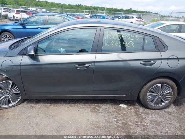 Продаж на аукціоні авто 2022 Hyundai Ioniq Plug-in Hybrid Preferred, vin: KMHC65LD4NU262963, номер лоту: 12665390