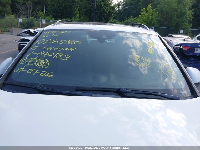 Porsche Cayenne 2015 WP1AF2A27FLA40788 Image 18