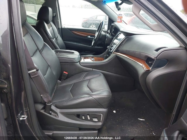 Продажа на аукционе авто 2015 Cadillac Escalade Esv Premium, vin: 1GYS4TKJ7FR701265, номер лота: 12665438