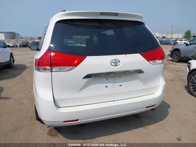 Aukcja sprzedaży 2012 Toyota Sienna, vin: 5TDZK3DC2CS256441, numer aukcji: 12665440