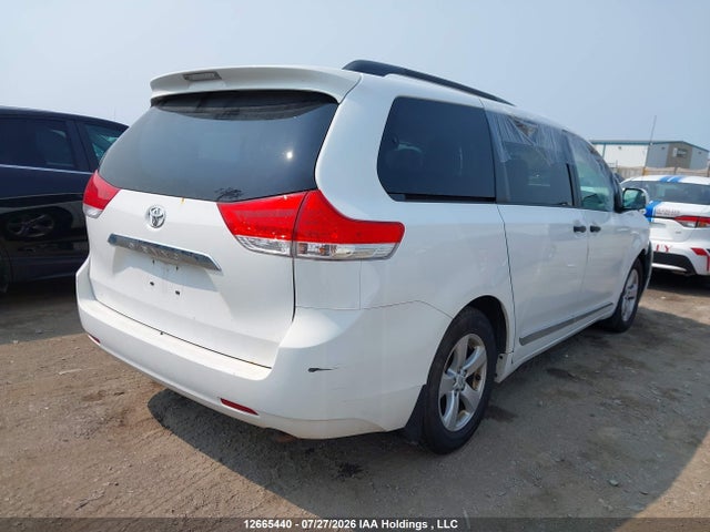 Aukcja sprzedaży 2012 Toyota Sienna, vin: 5TDZK3DC2CS256441, numer aukcji: 12665440