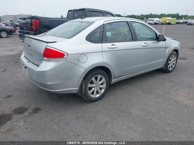 12643710 :رقم المزاد ، 1FAHP3FNXAW259666 vin ، 2010 Ford Focus Se مزاد بيع
