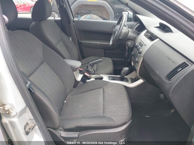 12643710 :رقم المزاد ، 1FAHP3FNXAW259666 vin ، 2010 Ford Focus Se مزاد بيع