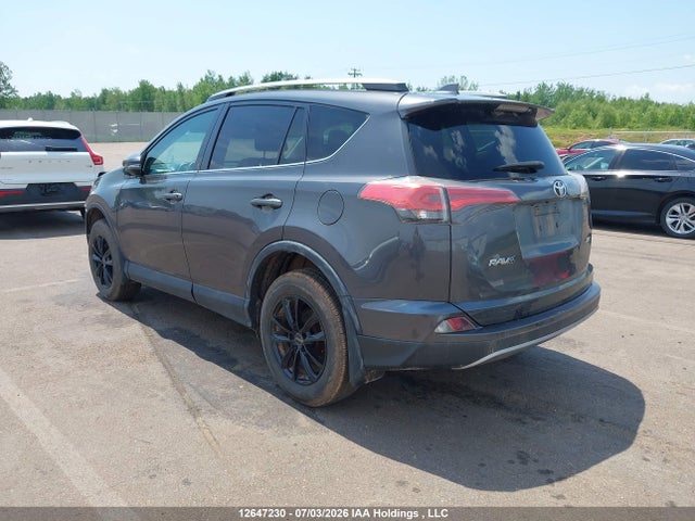 Toyota Rav4 Xle 2018 2T3WFREV9JW409886 Image 3