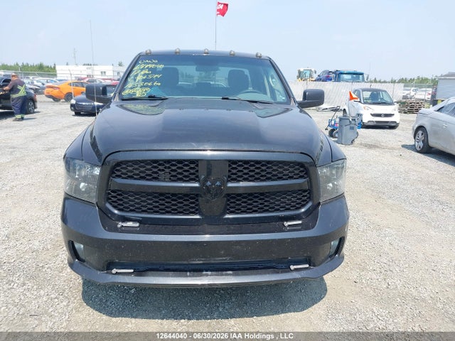 12644040 :رقم المزاد ، 1C6RR7FT3HS806574 vin ، 2017 Ram 1500 St مزاد بيع