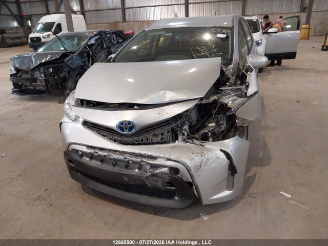2015 Toyota Prius V მანქანა იყიდება აუქციონზე, vin: JTDZN3EU0FJ031077, აუქციონის ნომერი: 12665500