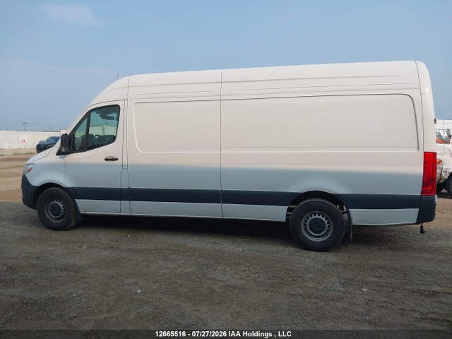 Mercedes-Benz Sprinter 2500 2025 W1Y4KCHY4SP792621 Image 14