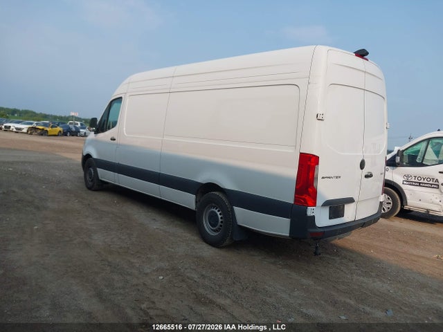 Mercedes-Benz Sprinter 2500 2025 W1Y4KCHY4SP792621 Image 3