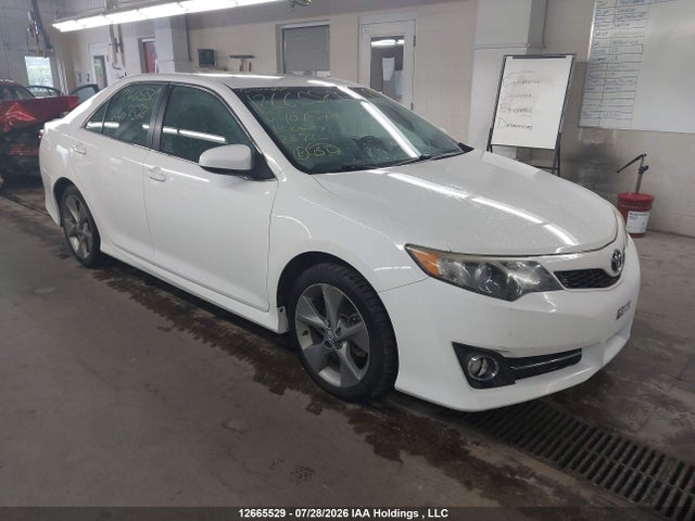 12665529 :رقم المزاد ، 4T1BF1FK6EU407578 vin ، 2014 Toyota Camry L/se/le/xle مزاد بيع