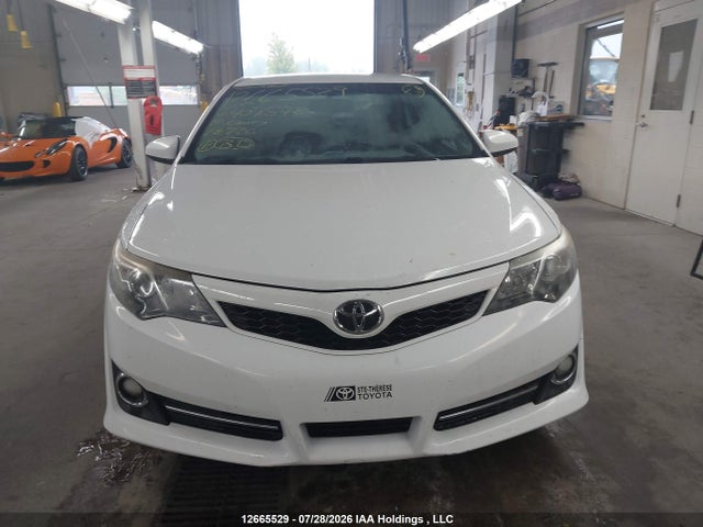 2014 Toyota Camry L/se/le/xle მანქანა იყიდება აუქციონზე, vin: 4T1BF1FK6EU407578, აუქციონის ნომერი: 12665529