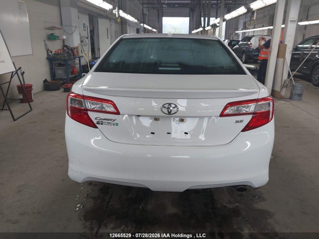 2014 Toyota Camry L/se/le/xle მანქანა იყიდება აუქციონზე, vin: 4T1BF1FK6EU407578, აუქციონის ნომერი: 12665529