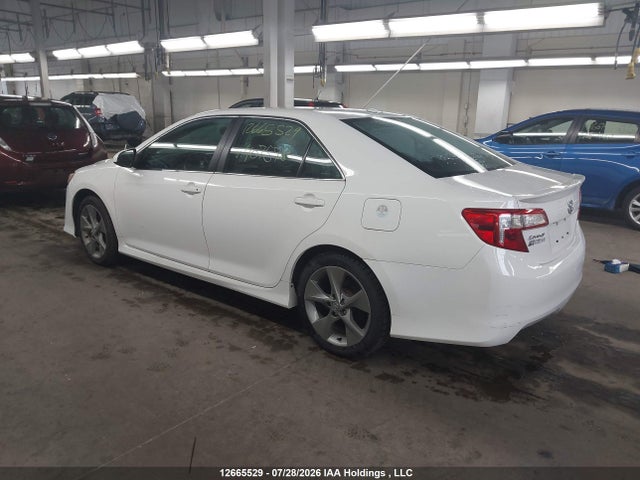 2014 Toyota Camry L/se/le/xle მანქანა იყიდება აუქციონზე, vin: 4T1BF1FK6EU407578, აუქციონის ნომერი: 12665529