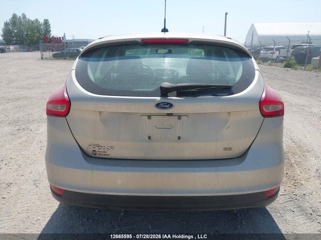 Ford FOCUS SE 2017 1FADP3K28HL250356 Image 17