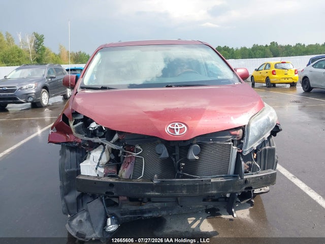5TDXK3DC2ES454091 Toyota Sienna Se 8 Passenger