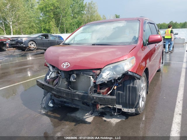 5TDXK3DC2ES454091 Toyota Sienna Se 8 Passenger