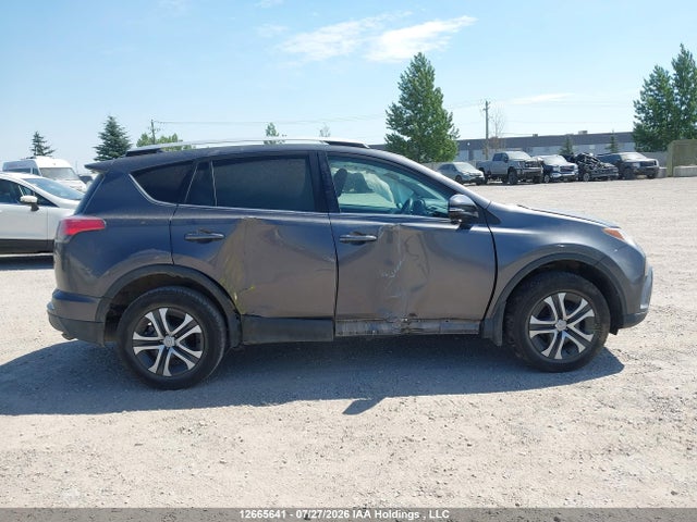 12665641 :رقم المزاد ، 2T3BFREV4GW513760 vin ، 2016 Toyota Rav4 Le مزاد بيع
