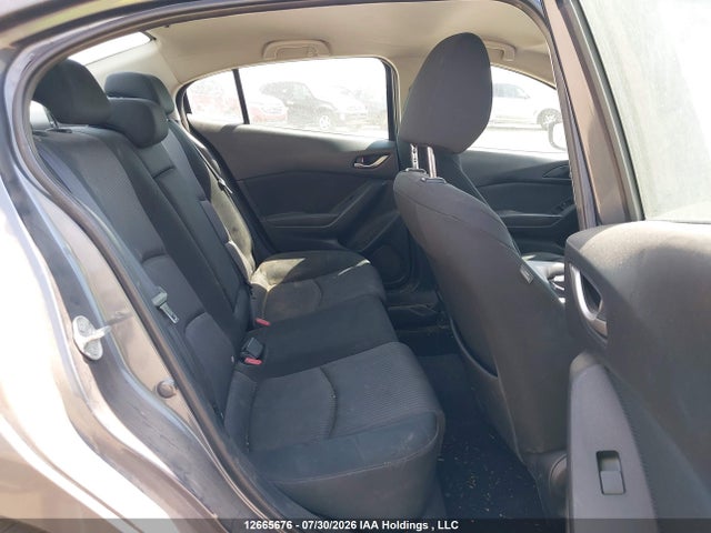 12665676 :رقم المزاد ، 3MZBM1V73EM110941 vin ، 2014 Mazda Mazda3 Gs-sky مزاد بيع