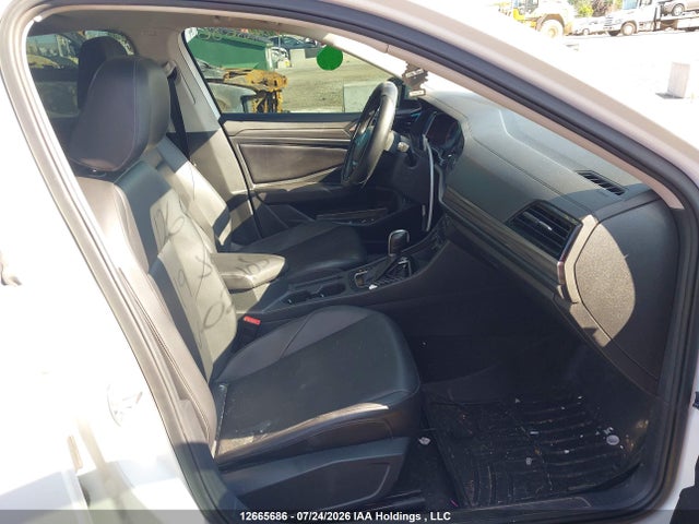 3VWE57BU8KM029405 Volkswagen JETTA SEL