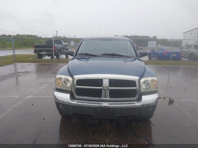 2005 Dodge Dakota Quad Slt მანქანა იყიდება აუქციონზე, vin: 1D7HW48K75S261321, აუქციონის ნომერი: 12665700
