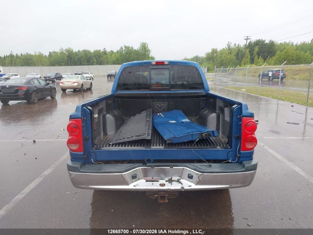 2005 Dodge Dakota Quad Slt მანქანა იყიდება აუქციონზე, vin: 1D7HW48K75S261321, აუქციონის ნომერი: 12665700