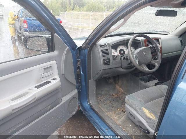 2005 Dodge Dakota Quad Slt მანქანა იყიდება აუქციონზე, vin: 1D7HW48K75S261321, აუქციონის ნომერი: 12665700