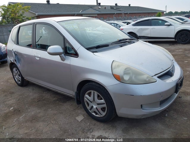 12665703 :رقم المزاد ، JHMGD38407S817204 vin ، 2007 Honda Fit مزاد بيع