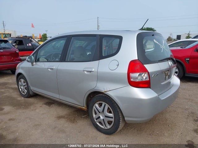12665703 :رقم المزاد ، JHMGD38407S817204 vin ، 2007 Honda Fit مزاد بيع