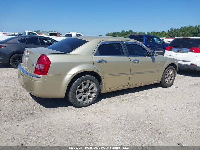 2010 Chrysler 300 Limited მანქანა იყიდება აუქციონზე, vin: 2C3CA3CVXAH175795, აუქციონის ნომერი: 12665727