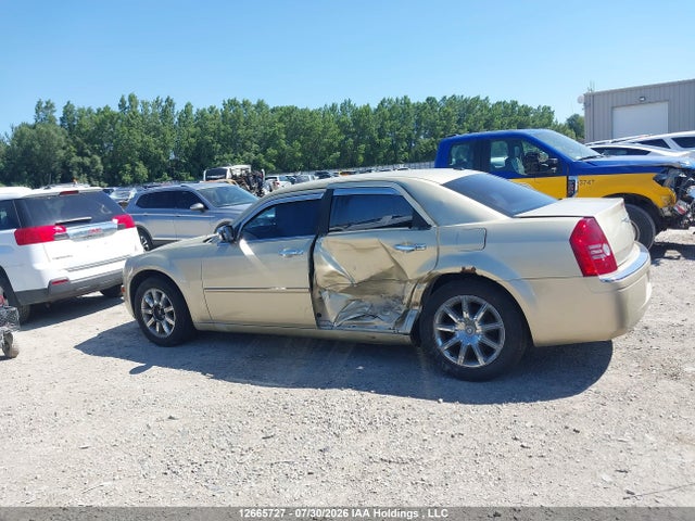 2010 Chrysler 300 Limited მანქანა იყიდება აუქციონზე, vin: 2C3CA3CVXAH175795, აუქციონის ნომერი: 12665727