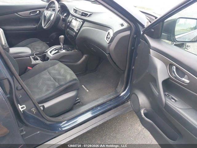 5N1AT2MM3FC889657 Nissan Rogue S/sl/sv