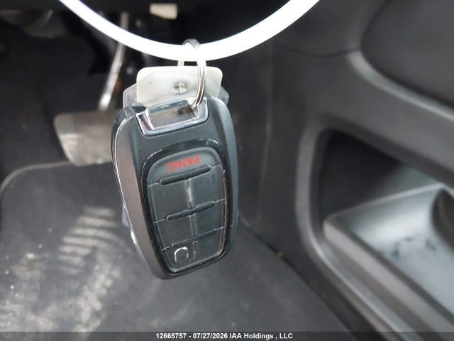 Chrysler Pacifica Limited 2025 2C4RC1GG0SR608732 Image 11