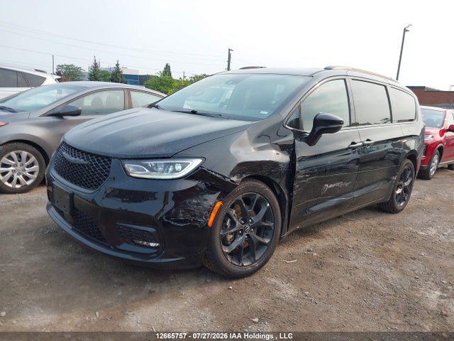 Chrysler Pacifica Limited 2025 2C4RC1GG0SR608732 Image 2