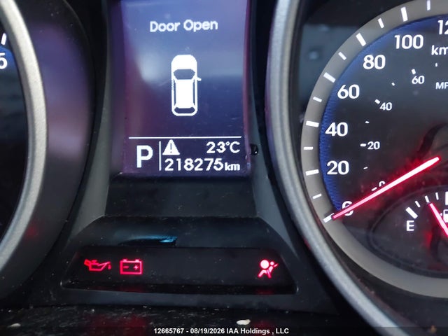 2016 Hyundai Santa Fe Xl მანქანა იყიდება აუქციონზე, vin: KM8SNDHF7GU147991, აუქციონის ნომერი: 12665767