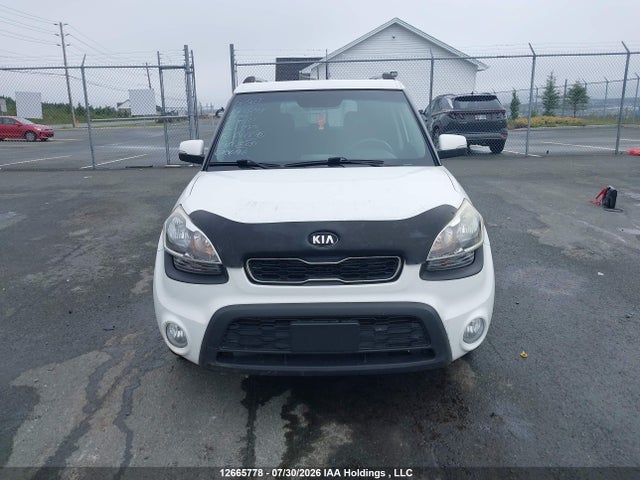 2013 Kia Soul 2u/2u Eco/4u/4u Burner/4u Luxury/4u Retro მანქანა იყიდება აუქციონზე, vin: KNDJT2A64D7594227, აუქციონის ნომერი: 12665778