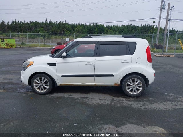 2013 Kia Soul 2u/2u Eco/4u/4u Burner/4u Luxury/4u Retro მანქანა იყიდება აუქციონზე, vin: KNDJT2A64D7594227, აუქციონის ნომერი: 12665778
