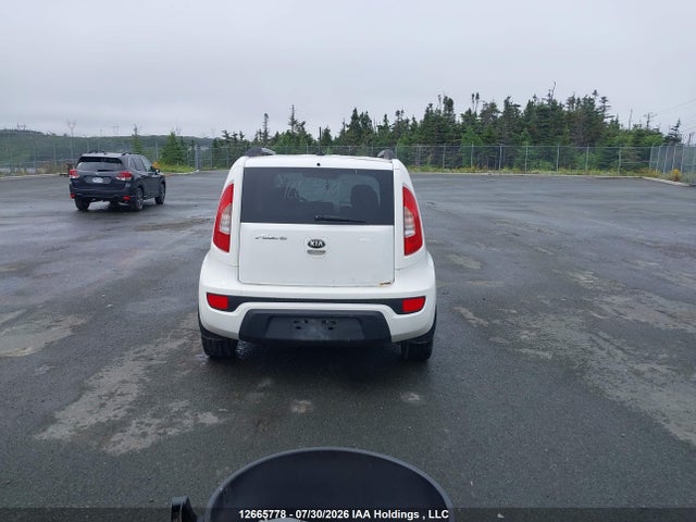 2013 Kia Soul 2u/2u Eco/4u/4u Burner/4u Luxury/4u Retro მანქანა იყიდება აუქციონზე, vin: KNDJT2A64D7594227, აუქციონის ნომერი: 12665778