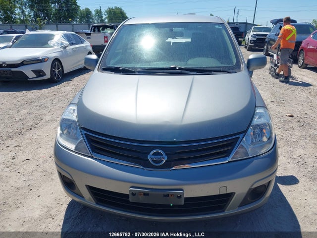 12665782 :رقم المزاد ، 3N1BC1CP8CK815786 vin ، 2012 Nissan Versa S/sl مزاد بيع