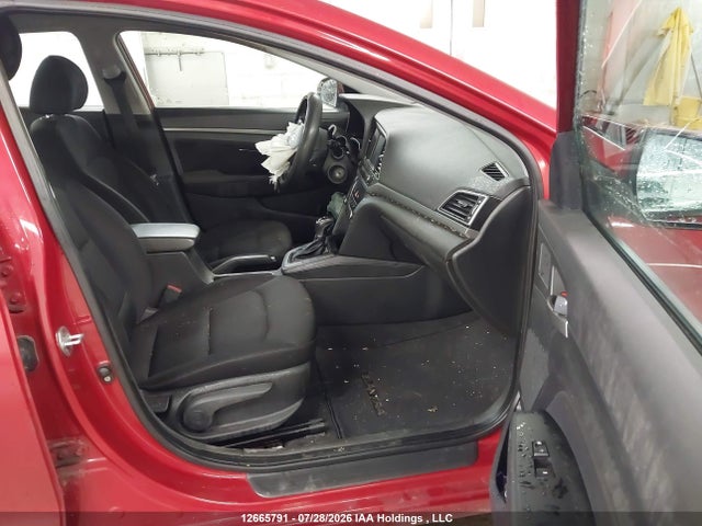 12665791 :رقم المزاد ، KMHD84LF9HU093912 vin ، 2017 Hyundai Elantra مزاد بيع