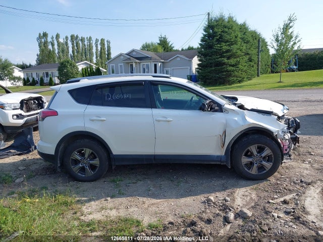 Toyota RAV4 LE 2016 2T3BFREV9GW447657 Image 14