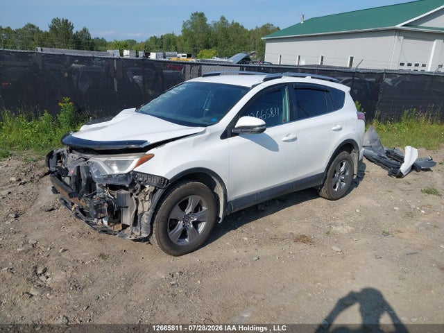 Toyota RAV4 LE 2016 2T3BFREV9GW447657 Image 2